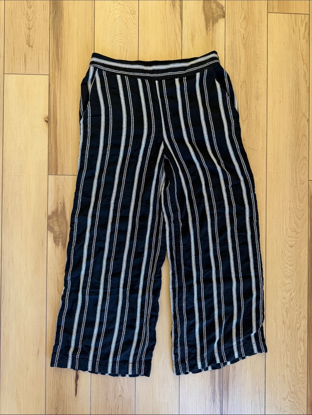 LOFT Cropped Striped Knit Pants Size Small
